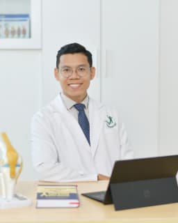 Ảnh bác sĩ ThS.BS. Đỗ Văn Lợi
